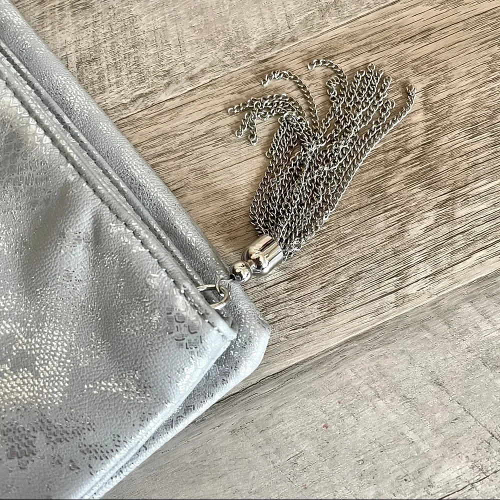 🌺 The Limited Metallic Snake Print Silver Faux Leather Foldover Clutch